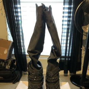 Venus Grey Boots w/ Bling